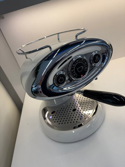 Machine a Café illy
